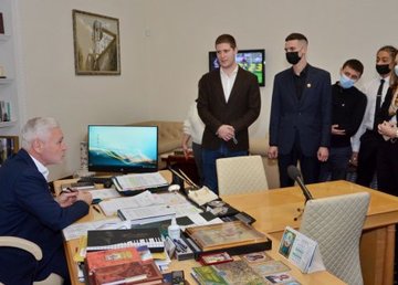 Харьковских студентов пригласили провести рабочий день с Игорем Тереховым 