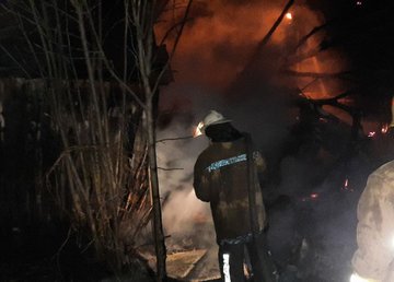 Харьковский район: горели две хозяйственных постройки