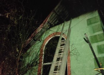 Харьковский район: спасатели ликвидировали пожар в хозяйственной постройке