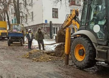 «Харьковводоканал» ремонтирует сети в Новобаварском районе