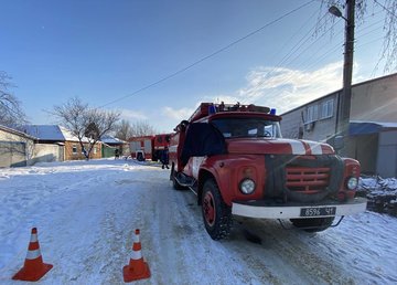 Холодногорский район: в течение суток возникло 2 пожара из-за нарушения правил пожарной безопасности при эксплуатации печного отопления