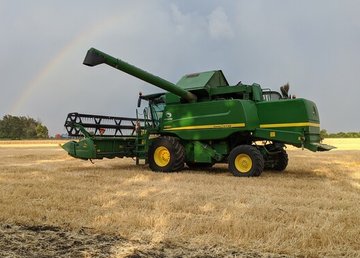 Хозяйства области собрали более 90% зерна нового урожая культур ранней группы Хозяйства области собрали более 90% зерна нового урожая культур ранней группы