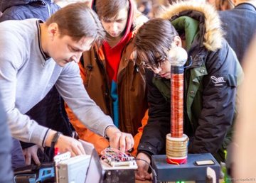 ХПИ приглашает школьников на летние «Каникулы с Политехом»