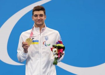 Игорь Терехов поздравил Максима Крипака с присвоением звания Героя Украины