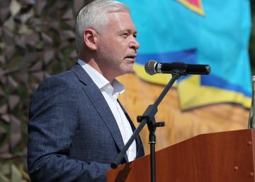 Игорь Терехов поздравил молодых офицеров университета Воздушных Сил