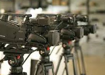 Игорь Терехов поздравляет журналистов с профессиональным праздником