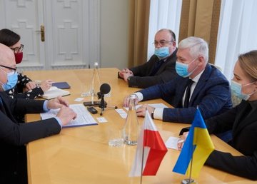 Игорь Терехов встретился с генконсулом Польши Петром Стаханчиком Игорь Терехов встретился с генконсулом Польши Петром Стаханчиком