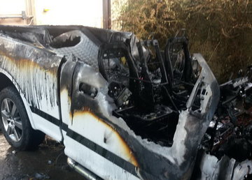 Индустриальный район: пожарные ликвидировали пожар в автомобиле во дворе частного домовладения Индустриальный район: пожарные ликвидировали пожар в автомобиле во дворе частного домовладения