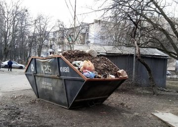 Из Харькова за неделю вывезли почти 24 тысячи кубометров мусора