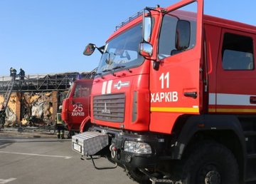 Из-за обстрелов пожары произошли в семи районах Харькова Из-за обстрелов пожары произошли в семи районах Харькова