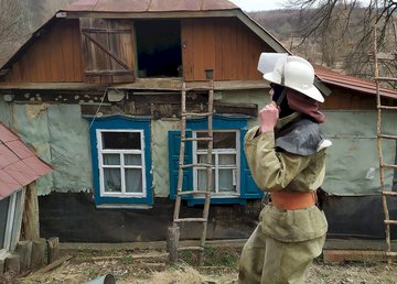 Коломакский район: спасатели ликвидировали пожар в частном доме