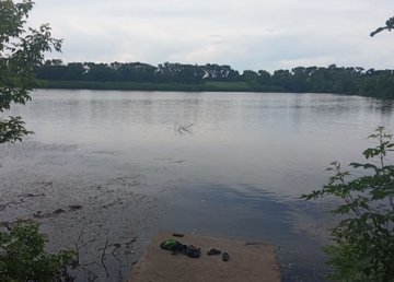 Красноградский район: водолазы ГСЧС достали из воды утонувшего 6-летнего ребенка Красноградский район: водолазы ГСЧС достали из воды утонувшего 6-летнего ребенка