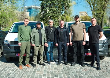 Куп’янська та Вовчанська тергромади отримали мікроавтобуси