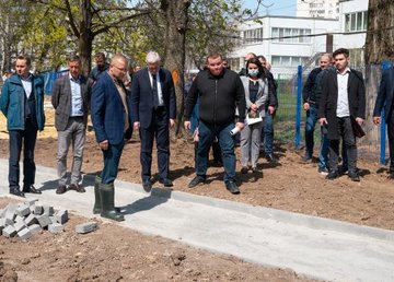 Локацию для отдыха на улице Ахсарова откроют ко Дню защиты детей