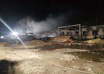 м. Харьков: пожарные локализовали пожар в деревообрабатывающем цехе м. Харьков: пожарные локализовали пожар в деревообрабатывающем цехе