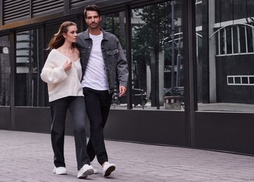 Магія чорних джинсів — класика, стиль і універсальність в одному