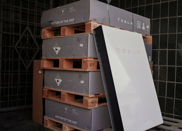 Медзакладам Харківщини передали системи Tesla Powerwall, комп'ютерне обладнання та ліки Медзакладам Харківщини передали системи Tesla Powerwall, комп'ютерне обладнання та ліки