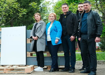 Медзакладам Харківщини передали сучасні автономні акумуляторні системи