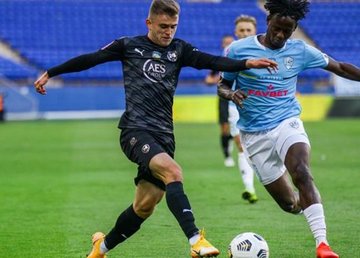 "Металлист-1925" минимально обыграл "Минай" "Металлист-1925" минимально обыграл "Минай"