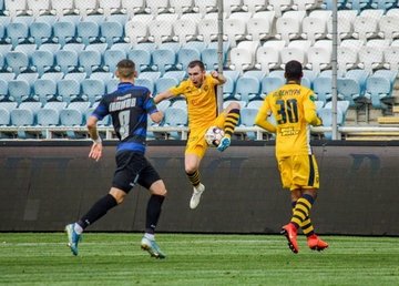 "Металлист 1925" на выезде проиграл "Черноморцу" 2:0