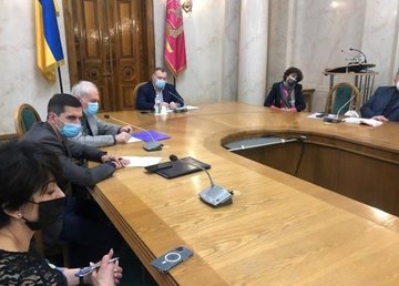 Михаил Черняк встретился с представителями бизнеса области