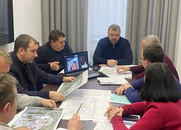 Михайло Харнам провів наради щодо відновлення опалення в Ізюмі та відбудову лікарні