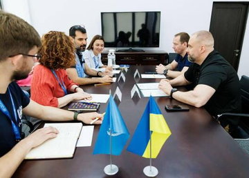 Міжнародні донори посилюватимуть допомогу евакуйованим жителям Харківщини