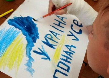 Мобільні бригади психологів проводять арт-терапію з дітьми у громадах області