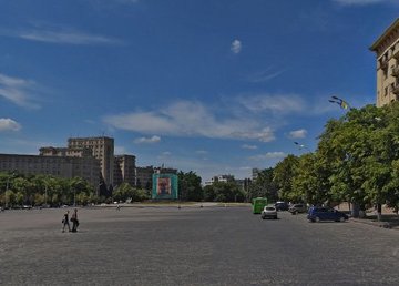 На День молодежи на площади Свободы будет запрещено движение транспорта На День молодежи на площади Свободы будет запрещено движение транспорта