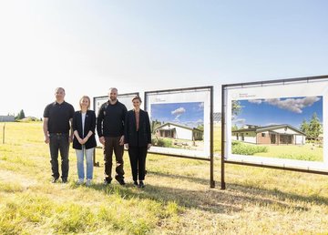 На Харківщині для родини переселенців із вісьмома дітьми побудують новий дім