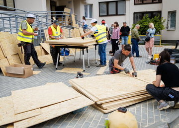 На Харківщині продовжують усувати наслідки ворожих ударів На Харківщині продовжують усувати наслідки ворожих ударів