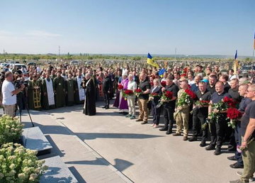 На Харківщині вшанували пам'ять полеглих Захисників та Захисниць України