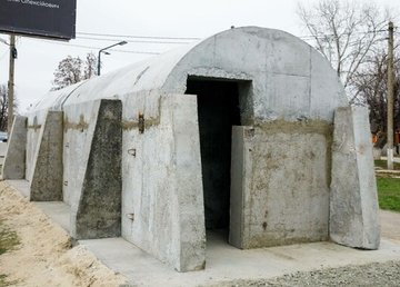 На Харківщині встановлюють захисні споруди модульного типу