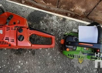 На Харьковщине полицейские разоблачили жителей райцентра в незаконной вырубке деревьев На Харьковщине полицейские разоблачили жителей райцентра в незаконной вырубке деревьев