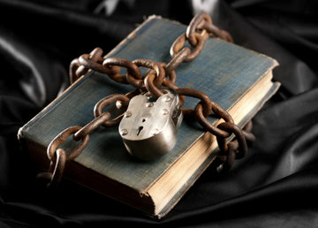 На Харьковщине полицейские сообщили о подозрении мужчине за распространение запрещенной литературы На Харьковщине полицейские сообщили о подозрении мужчине за распространение запрещенной литературы