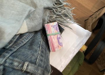 На Харьковщине полицейские задержали двух женщин за совершение кражи денег На Харьковщине полицейские задержали двух женщин за совершение кражи денег