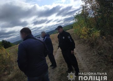 На Харьковщине полиция вместе с волонтерами разыскивает пропавшую женщину