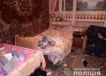 На Харьковщине полиция задержала мужчину, который из ревности чуть не лишил жизни товарища