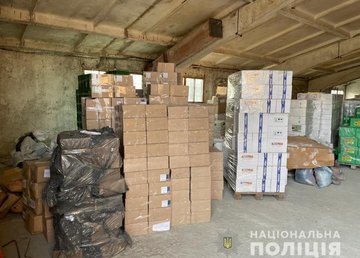 На Харьковщине правоохранители разоблачили группу злоумышленников, которые производили и реализовывали контрафактные пестициды и агрохимикаты