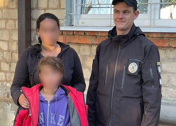 На Харьковщине правоохранители всю ночь искали пропавшую девочку На Харьковщине правоохранители всю ночь искали пропавшую девочку