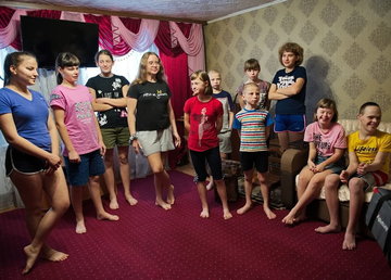 На Краснокутщині у дитячому будинку сімейного типу виховується 6 дітей з особливими потребами