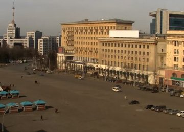 На площади Свободы ограничивается движение транспорта  На площади Свободы ограничивается движение транспорта