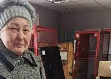 На площади Свободы высадили саженцы, которые отправила пенсионерка из Западной Украины На площади Свободы высадили саженцы, которые отправила пенсионерка из Западной Украины