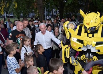 На Салтовке построили современную локацию с игровыми и спортивными площадками 