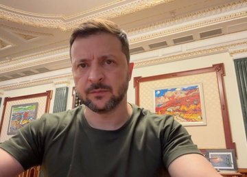 На жаль, світ досі не отримав ясної відповіді з Росії щодо численних пропозицій припинити вогонь, російські обстріли та штурми продовжуються – звернення Президента На жаль, світ досі не отримав ясної відповіді з Росії щодо численних пропозицій припинити вогонь, російські обстріли та штурми продовжуються – звернення Президента