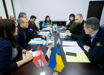 Начальник ХОВА зустрівся з Надзвичайним та Повноважним Послом Австрії в Україні