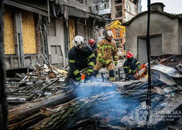 «Над ліквідацією наслідків російської атаки по Харкову працюють понад 300 людей», - Олег Синєгубов