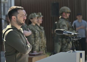 Надійний зв’язок з’єднує українців, дає нашим воїнам і Україні змогу бути ефективними в обороні – Президент