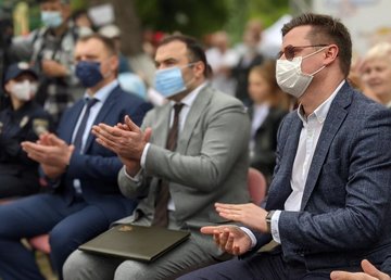 Накануне Дня защиты детей Антон Деньгуб посетил Областную детскую больницу №1