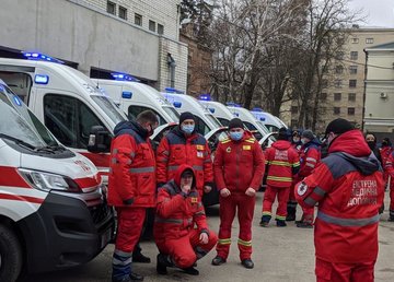 Областной центр экстренной медицинской помощи получил 17 реанимобилей